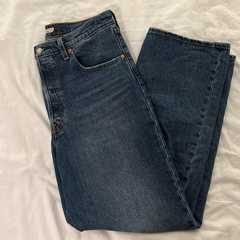 Longer Inseam Levi’s Ribcage Straight Jeans
